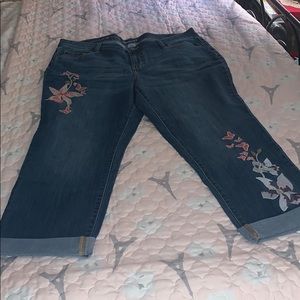 Adorable Butterfly and Flower Jean 🦋 🌸